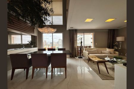 Apartamento à venda com 150m², 2 quartos e 2 vagasSala