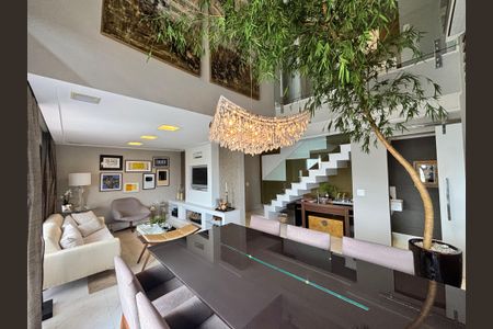 Sala de apartamento à venda com 2 quartos, 150m² em Vila Nova Conceição, São Paulo