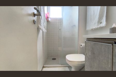 Apartamento à venda com 92m², 2 quartos e 2 vagas Apartamento à venda com 92m², 2 quartos e 2 vagasBanheiro da Suíte 1