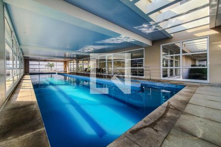 Apartamento à venda com 92m², 2 quartos e 2 vagas Apartamento à venda com 92m², 2 quartos e 2 vagasPiscina