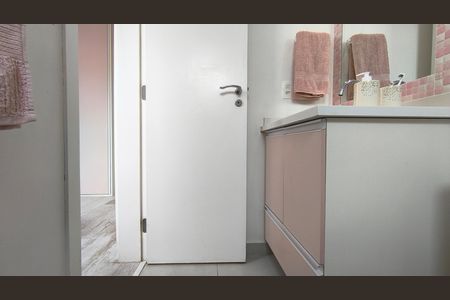 Apartamento à venda com 92m², 2 quartos e 2 vagas Apartamento à venda com 92m², 2 quartos e 2 vagasBanheiro da Suíte 2