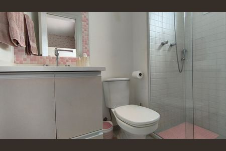 Apartamento à venda com 92m², 2 quartos e 2 vagas Apartamento à venda com 92m², 2 quartos e 2 vagasBanheiro da Suíte 2