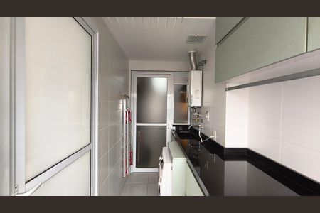 Apartamento à venda com 92m², 2 quartos e 2 vagas Apartamento à venda com 92m², 2 quartos e 2 vagasÁrea de Serviço