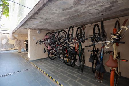 Apartamento para alugar com 64m², 2 quartos e 1 vagaÁrea comum - Bicicletário