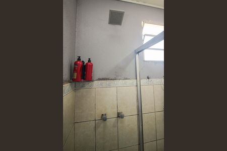 Casa para alugar com 349m², 2 quartos e 10 vagasBanheiro 1