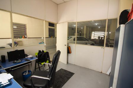 Casa para alugar com 349m², 2 quartos e 10 vagasEscritório