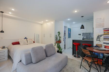 Apartamento à venda com 35m², 1 quarto e 1 vaga Apartamento à venda com 35m², 1 quarto e 1 vagaSala