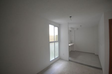 Sala de apartamento para alugar com 2 quartos, 43m² em Jardim Alvorada, Nova Iguaçu