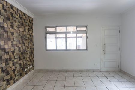 Casa à venda com 109m², 2 quartos e 1 vagaSala 