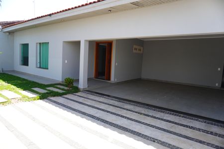 Casa para alugar com 264m², 3 quartos e 4 vagasGaragem