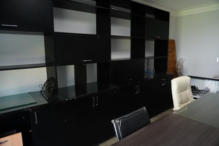 Casa para alugar com 264m², 3 quartos e 4 vagasEscritório