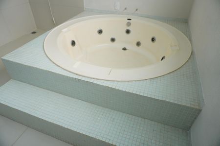 Casa para alugar com 264m², 3 quartos e 4 vagasBanheiro da Suíte