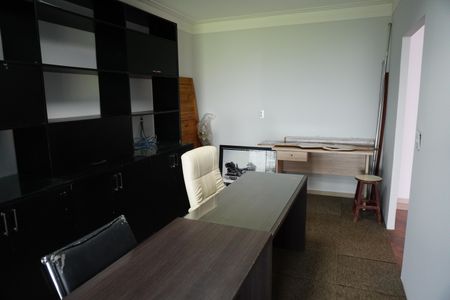 Casa para alugar com 264m², 3 quartos e 4 vagasEscritório