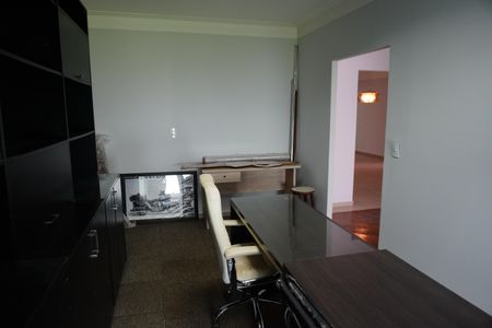 Casa para alugar com 264m², 3 quartos e 4 vagasEscritório