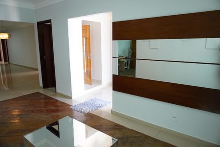 Casa para alugar com 264m², 3 quartos e 4 vagasSala 1