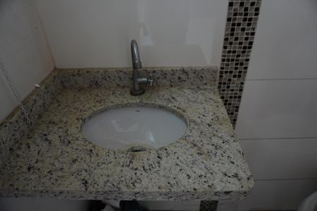 Casa para alugar com 264m², 3 quartos e 4 vagasBanheiro 2