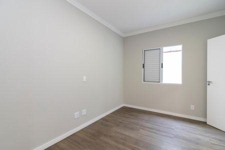 Casa de condomínio à venda com 72m², 2 quartos e 2 vagas Casa de condomínio à venda com 72m², 2 quartos e 2 vagasSuíte 2