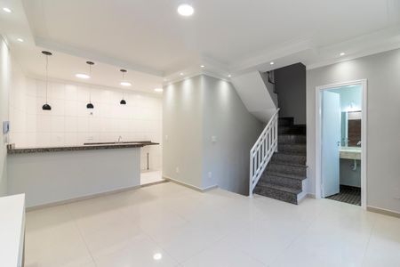 Casa de condomínio à venda com 72m², 2 quartos e 2 vagas Casa de condomínio à venda com 72m², 2 quartos e 2 vagasSala