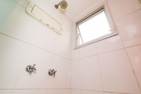 Apartamento para alugar com 47690m², 2 quartos e 1 vaga Apartamento para alugar com 47690m², 2 quartos e 1 vagaBanheiro Social