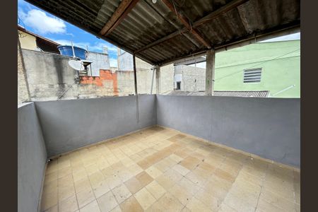 Casa para alugar com 75m², 1 quarto e sem vagaTerraço