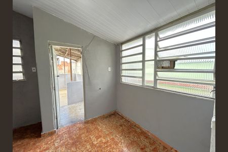 Sala de casa para alugar com 1 quarto, 75m² em Rocha Miranda, Rio de Janeiro