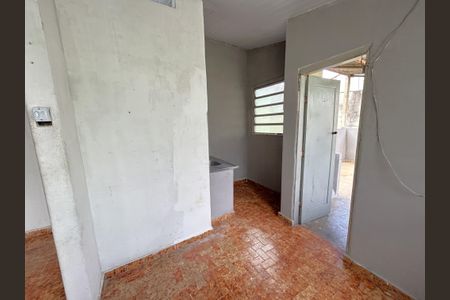 Sala de casa para alugar com 1 quarto, 75m² em Rocha Miranda, Rio de Janeiro