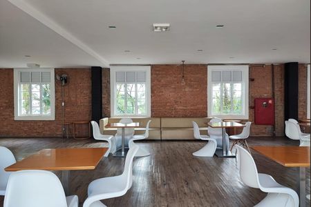 Apartamento à venda com 68m², 2 quartos e 1 vaga Apartamento à venda com 68m², 2 quartos e 1 vagaÁrea comum - Salão de festas