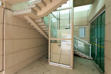 Casa para alugar com 380m², 8 quartos e sem vagaGaragem