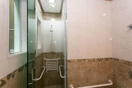 Casa para alugar com 380m², 8 quartos e sem vagaBanheiro da Suíte 4