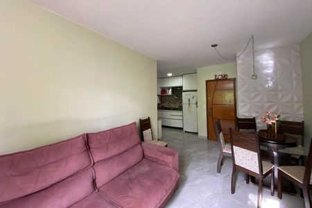 Apartamento à venda com 60m², 2 quartos e sem vaga Apartamento à venda com 60m², 2 quartos e sem vagaSala