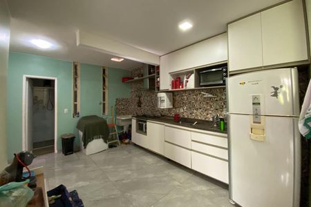 Apartamento à venda com 60m², 2 quartos e sem vaga Apartamento à venda com 60m², 2 quartos e sem vagaCozinha e Área de Serviço