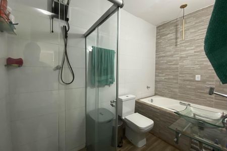 Apartamento à venda com 60m², 2 quartos e sem vaga Apartamento à venda com 60m², 2 quartos e sem vagaBanheiro Social