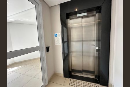 Apartamento à venda com 45m², 1 quarto e 1 vagaHall de entrada