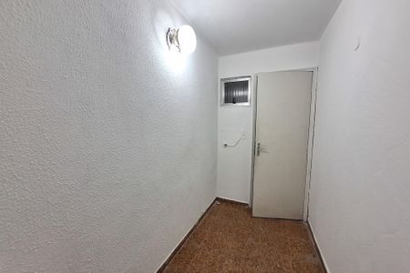 Corredor de casa para alugar com 1 quarto, 30m² em Jardim Gramacho, Duque de Caxias