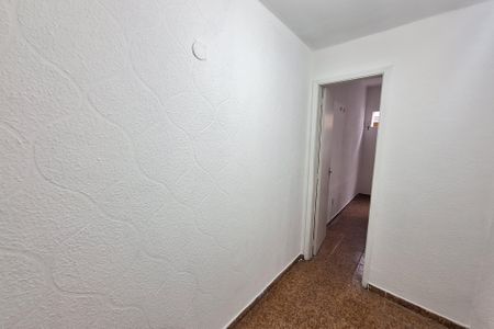 Corredor de casa para alugar com 1 quarto, 30m² em Jardim Gramacho, Duque de Caxias