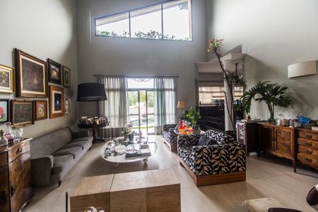 Sala  de casa de condomínio à venda com 4 quartos, 608m² em Alphaville, Santana de Parnaíba