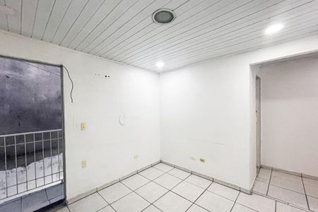 Sala de casa para alugar com 2 quartos, 80m² em Jardim Bandeirantes, São Paulo