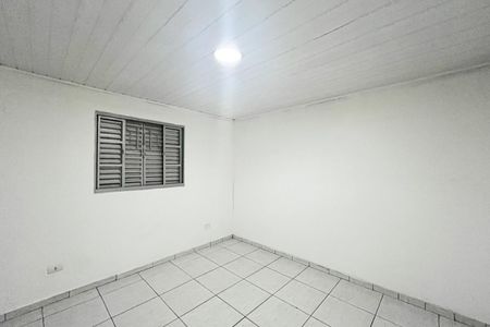 Quarto 2 de casa para alugar com 2 quartos, 80m² em Jardim Bandeirantes, São Paulo