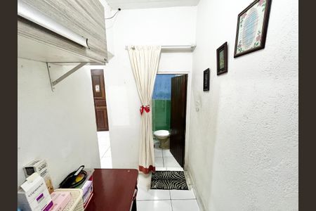 Casa para alugar com 80m², 2 quartos e sem vaga Casa para alugar com 80m², 2 quartos e sem vagaCorredor