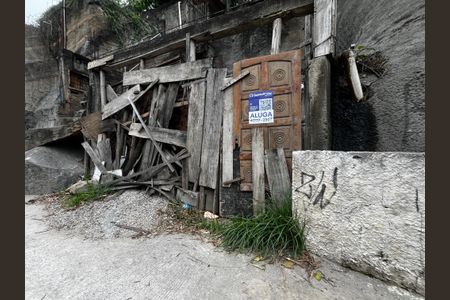 Casa para alugar com 90m², 2 quartos e sem vagaFachada/Placa