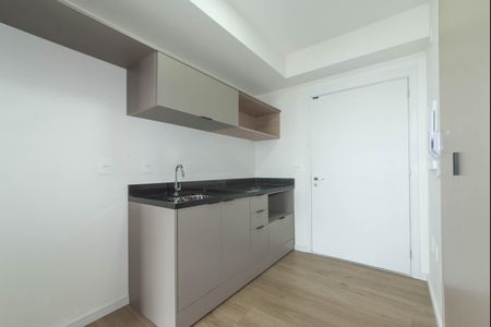 Cozinha de kitnet/studio à venda com 1 quarto, 26m² em Cidade Monções, São Paulo