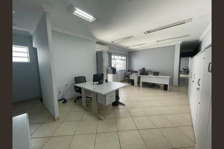 Foto 16 de casa à venda com 7 quartos, 250m² em Vila Bertioga, São Paulo