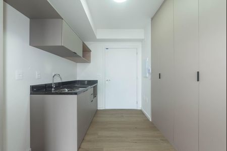Cozinha de kitnet/studio à venda com 1 quarto, 26m² em Cidade Monções, São Paulo