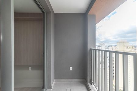 Studio à venda com 26m², 1 quarto e sem vaga Studio à venda com 26m², 1 quarto e sem vagaVaranda Studio