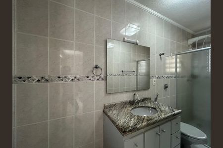 Casa à venda com 176m², 4 quartos e 2 vagasBanheiro da Suíte