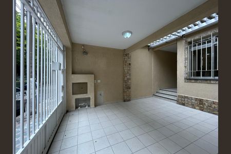 Casa à venda com 176m², 4 quartos e 2 vagasGaragem