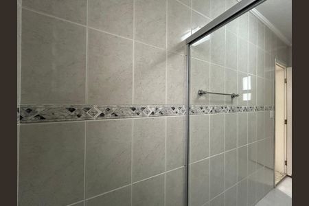 Casa à venda com 176m², 4 quartos e 2 vagasBanheiro da Suíte