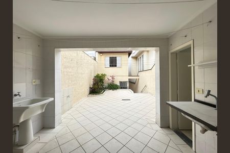 Casa à venda com 176m², 4 quartos e 2 vagasÁrea de Serviço