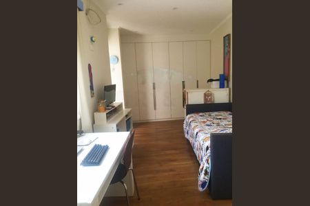 Casa à venda com 144m², 3 quartos e 1 vaga