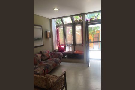 Casa à venda com 144m², 3 quartos e 1 vaga